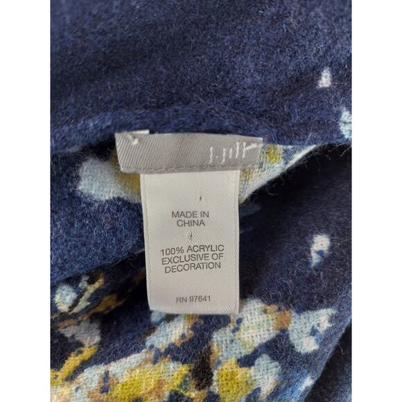 J Jill Women's Blue Floal Soft Comfy Square Scarf 40x40 - Picture 5 of 6